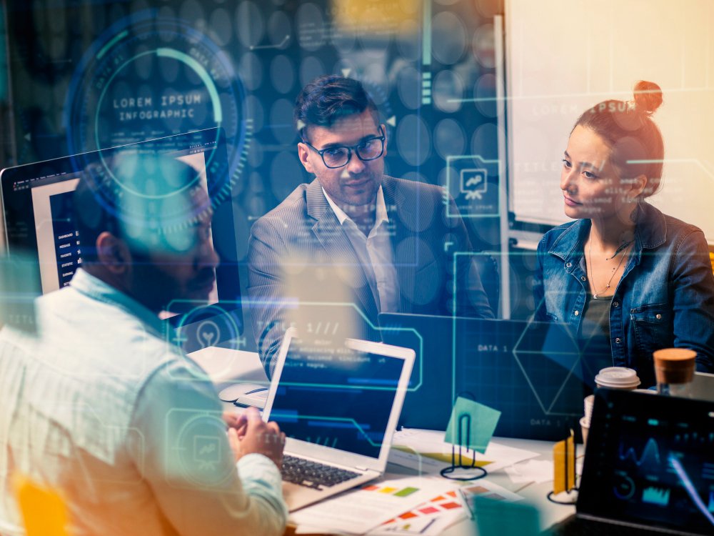 Inteligência artificial redefine o mercado de trabalho em 2025